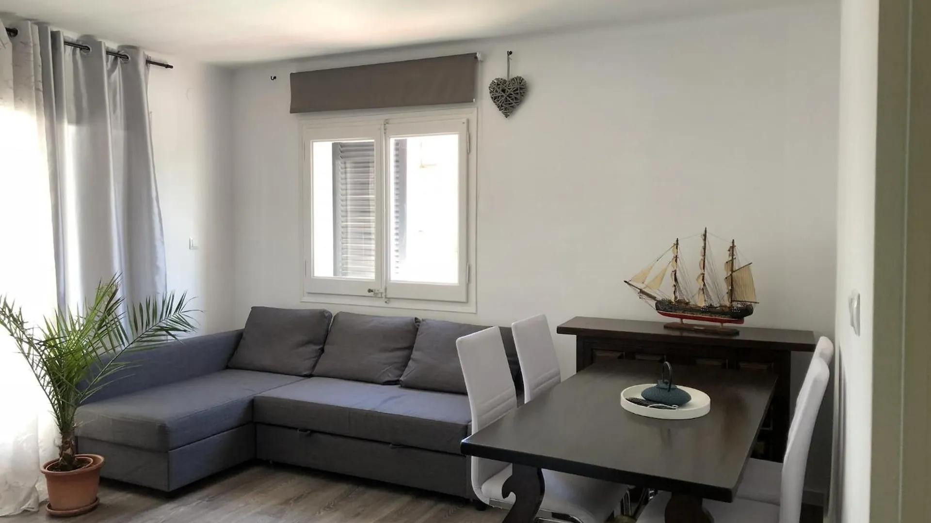 The Apartment In Estartit Has 2 Bedrooms L'Estartit